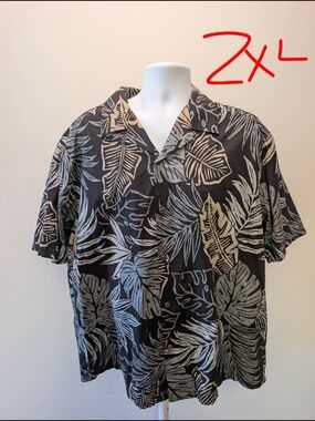Men's Black Tropical Leaf Short-Sleeve Button-Down Shirt